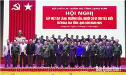 Bộ CHQS tỉnh Lạng Sơn: Gặp mặt già làng, trưởng bản, người có uy tín tiêu biểu năm 2025